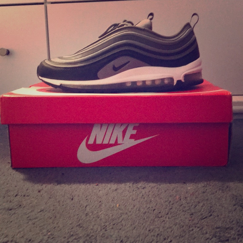 Nike Women’s Air Max Ultra ‘17